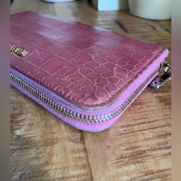 MIU MIU Croc Embossed Zippy Wallet - Picture 8 of 16